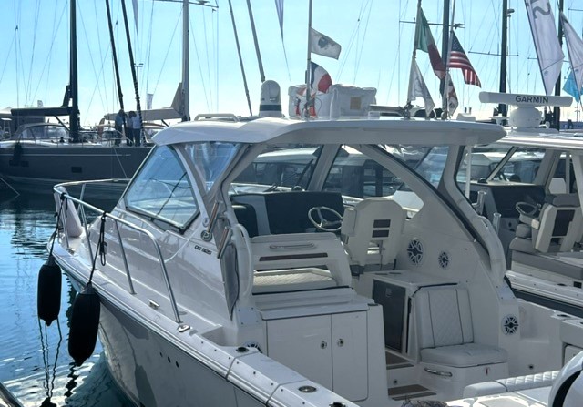 Pursuit 325 OS + 2x350hp Yamaha (2025)<br><a href=dettaglio.aspx?Id=161 >VAI ALLA SCHEDA</a>